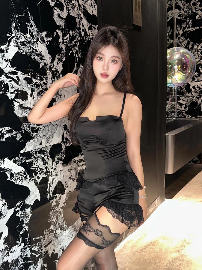 小姐 封面